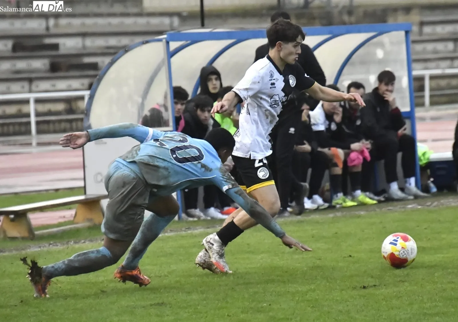 Foto 5 - FOTOS | Victoria del Santa Marta y empates del CD Guijuelo y Unionistas B