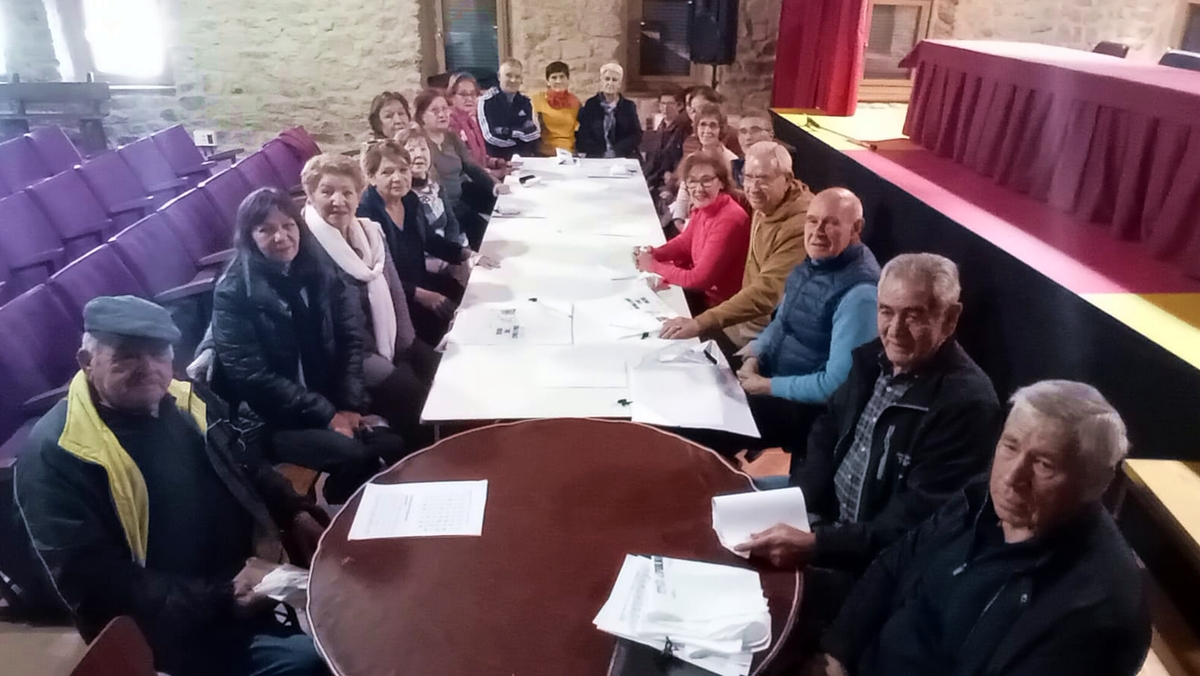 Taller de memoria de Cruz Roja en Cipérez para mayores