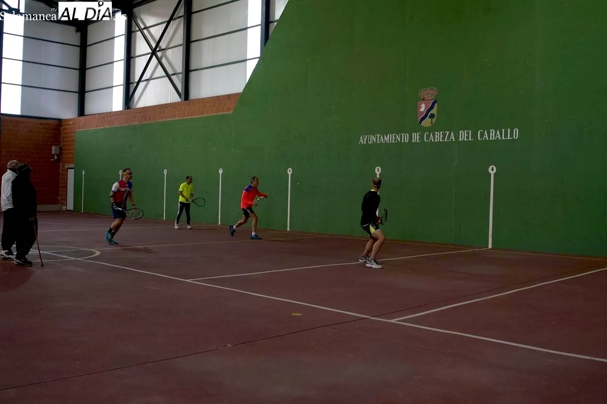 Emocionante torno de frontenis en Cabeza del Caballo / FOTOS: LUIS MIGUEL CONDE