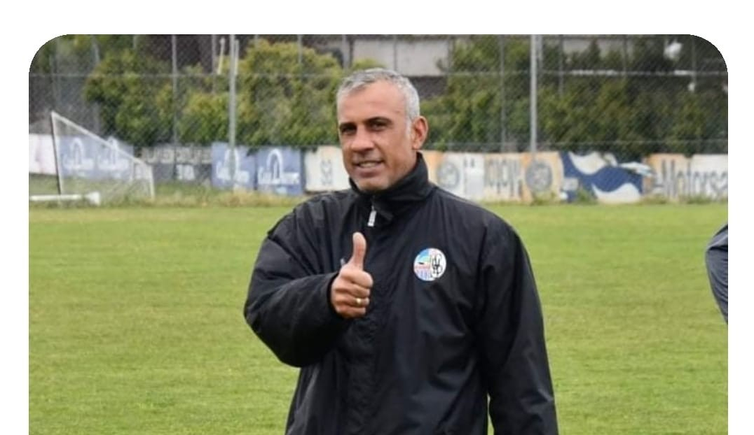 Manolo Robles deja el fútbol tras su paso por el Salamanca UDS