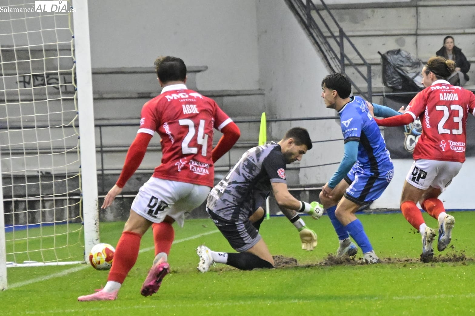 VÍDEO | Aarón Piñán estalla tras el gol anulado a Unionistas ante el Ourense por el VAR: Da pena que se permitan decisiones así