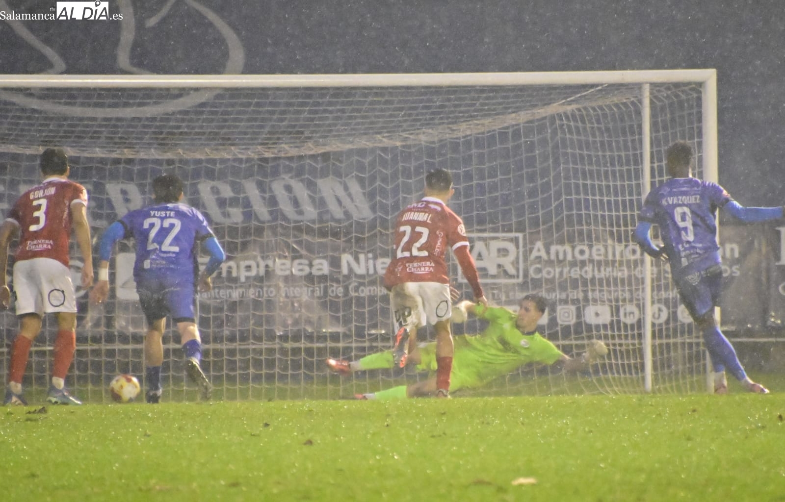 FOTOS Y VÍDEO | ¡Histórico lo de O Couto!: Unionistas pierde con el Ourense en el minuto 101 un partido que ganaba en el 99 (4-3)