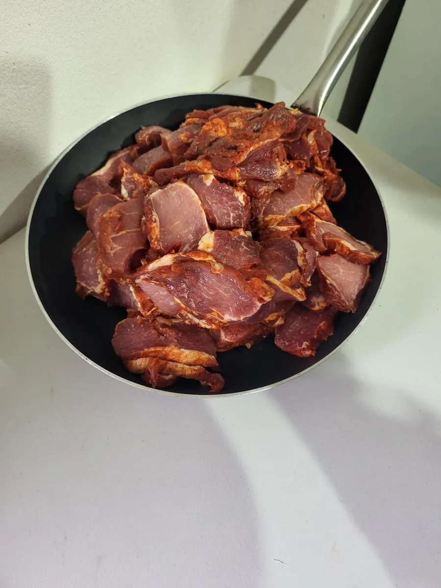 Última comida de la matanza del año en Gejo de los Reyes
