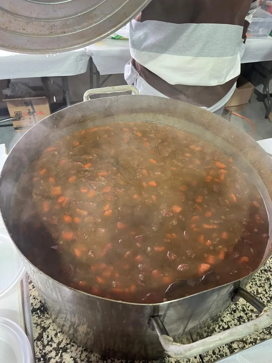 Última comida de la matanza del año en Gejo de los Reyes