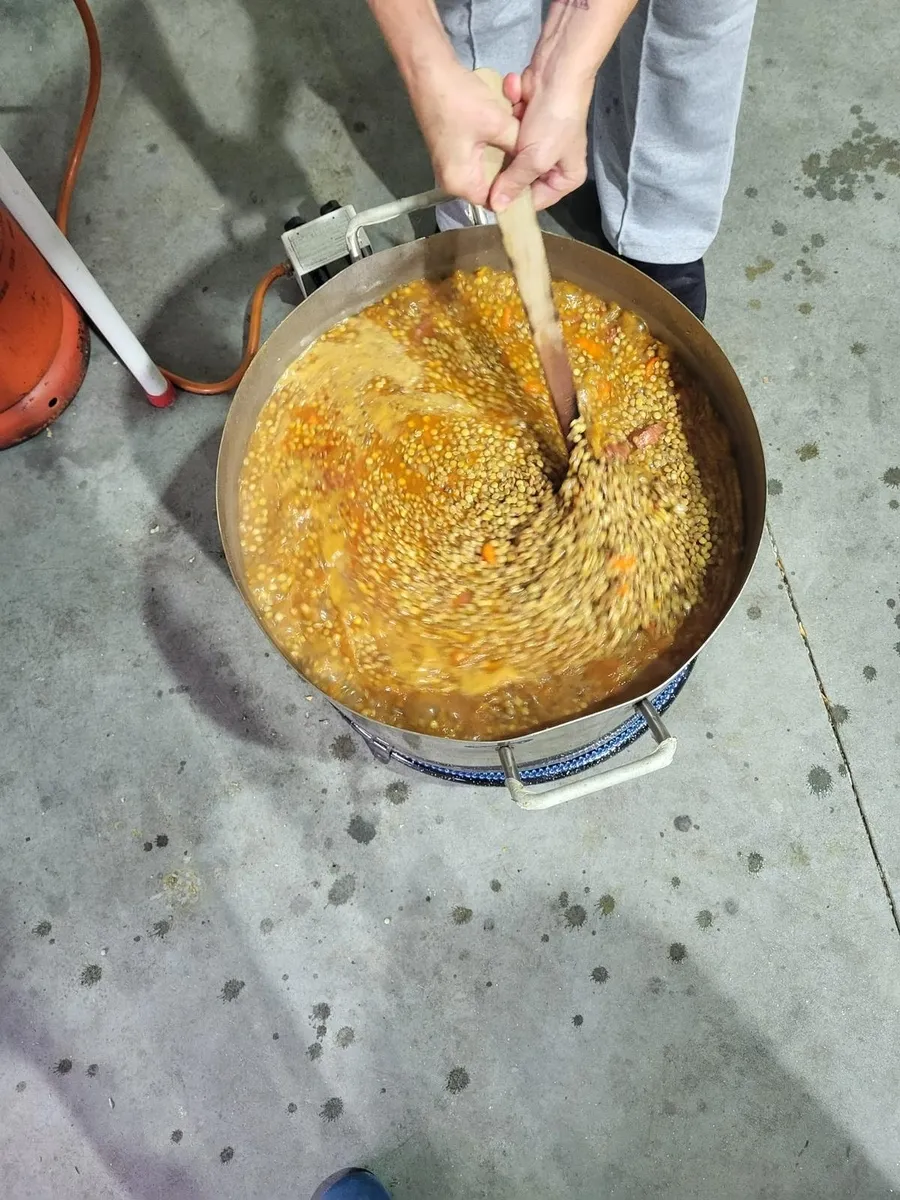 Última comida de la matanza del año en Gejo de los Reyes