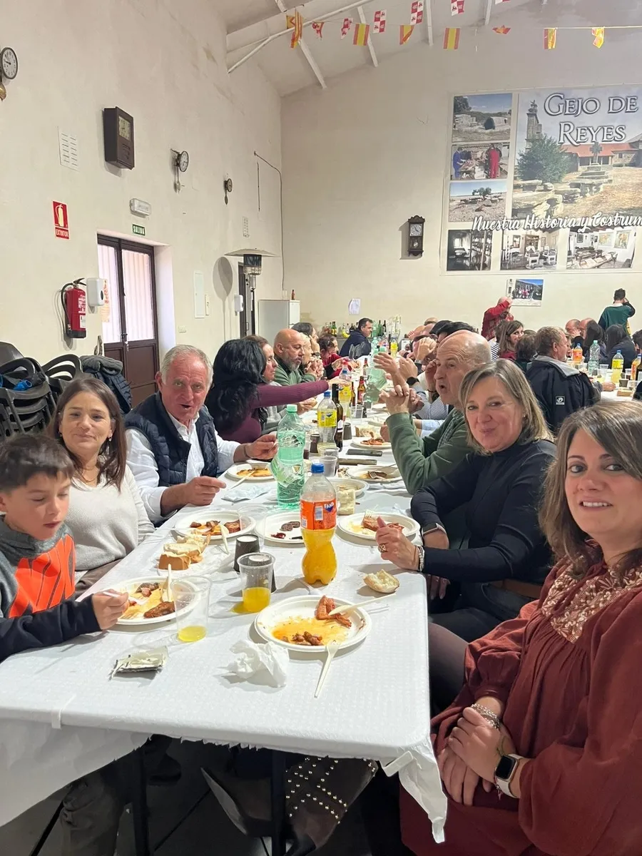 Última comida de la matanza del año en Gejo de los Reyes