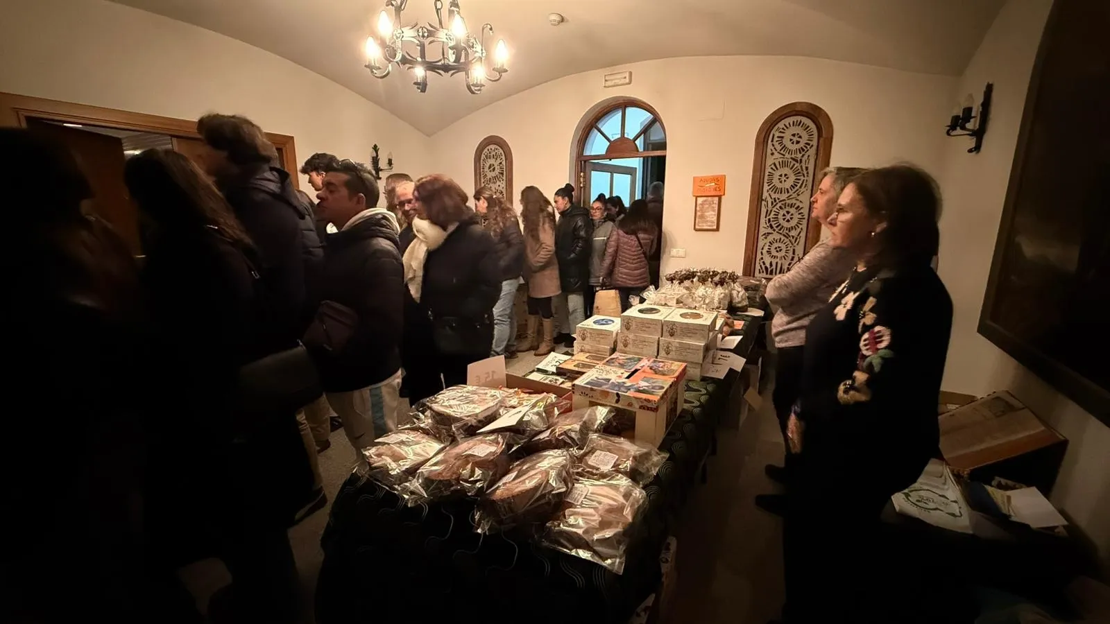 Los Carmelitas organizan una venta solidaria en Santa Magdalena para ayudar a la infancia misionera