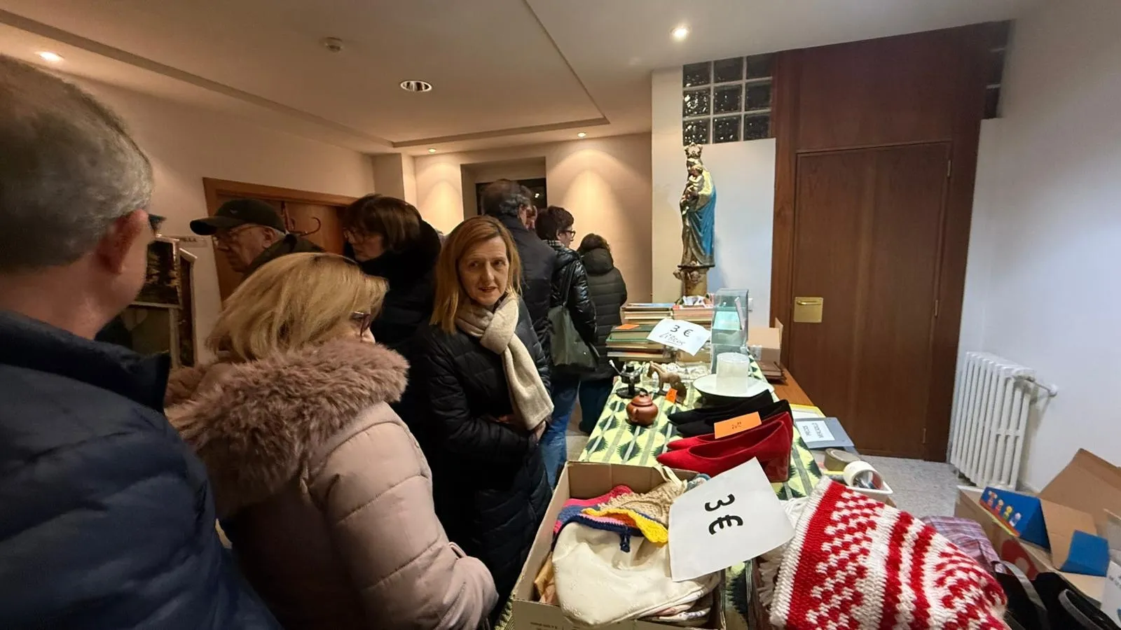 Los Carmelitas organizan una venta solidaria en Santa Magdalena para ayudar a la infancia misionera
