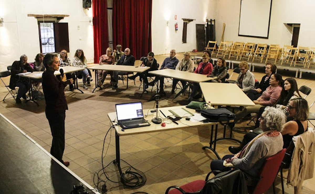 Presente y futuro de las mujeres rurales a debate en Monleras