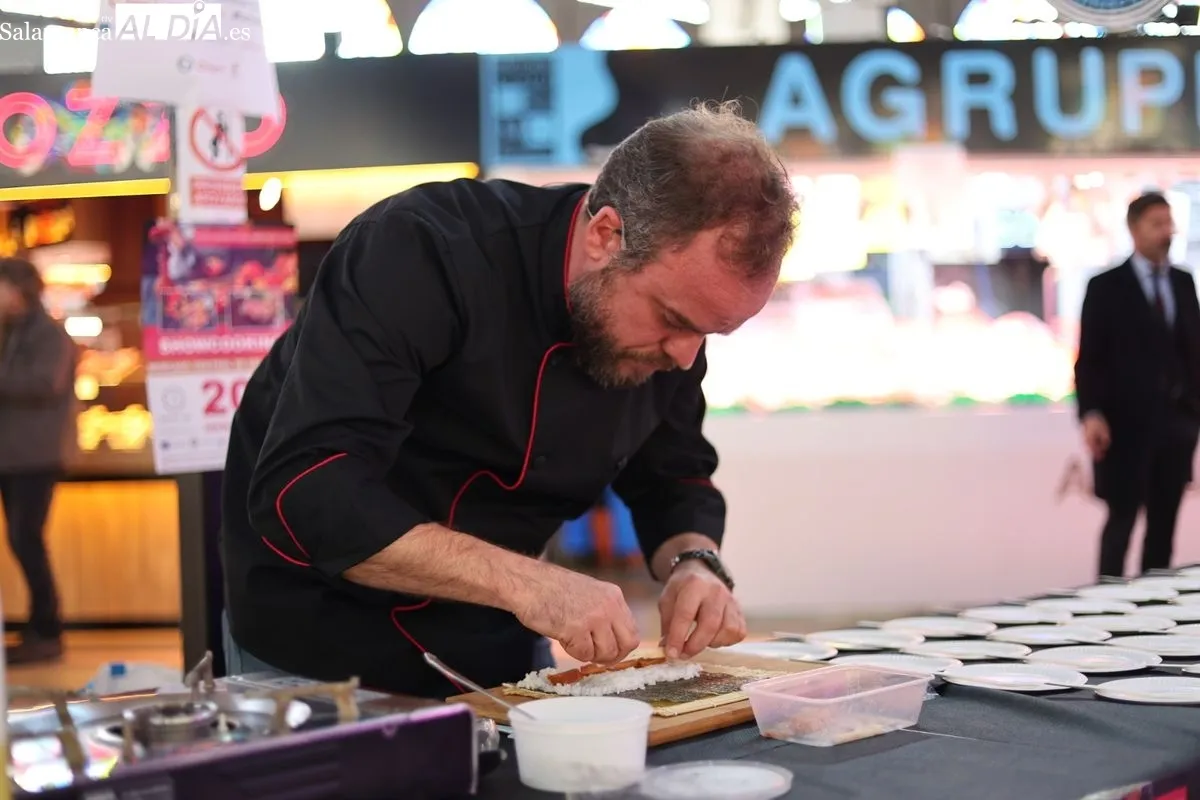 Actividad ‘Posicionamiento del mercado local. Showcooking en el mercado central de Salamanca' | FOTOS: David Sañudo  