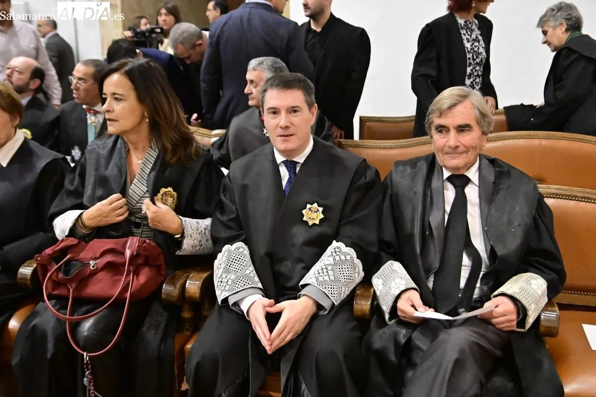 El Colegio de Graduados Sociales de Salamanca celebra su acto institucional en el Paraninfo de la USAL