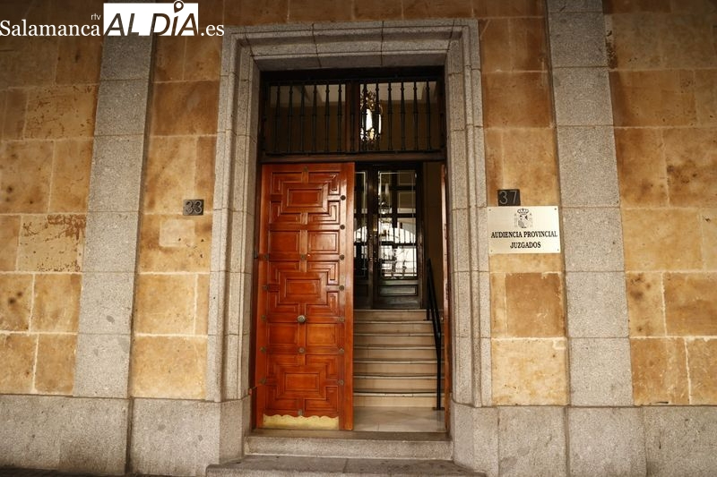 Absuelto un profesor de agresión sexual en Salamanca