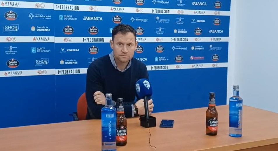 Mario Simón, tras el 4-3: Es una derrota dolorosa en Unionistas. Estaba todo controlado hasta el penalti y la expulsión