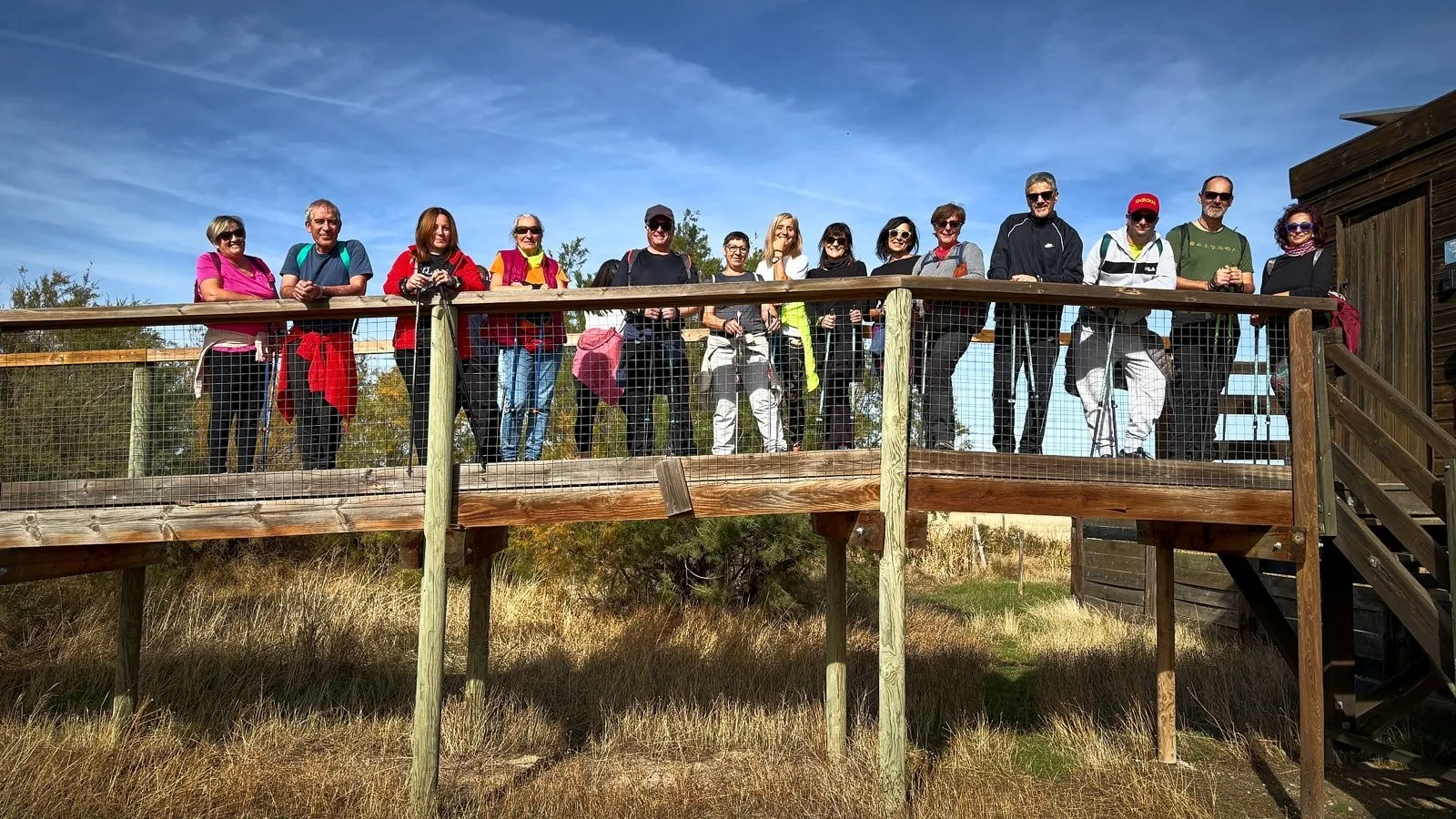 Foto 8 - Pe&ntilde;aranda apuesta por la salud y el deporte en la naturaleza con una jornada de marcha n&oacute;rdica en El Oso (&Aacute;vila)