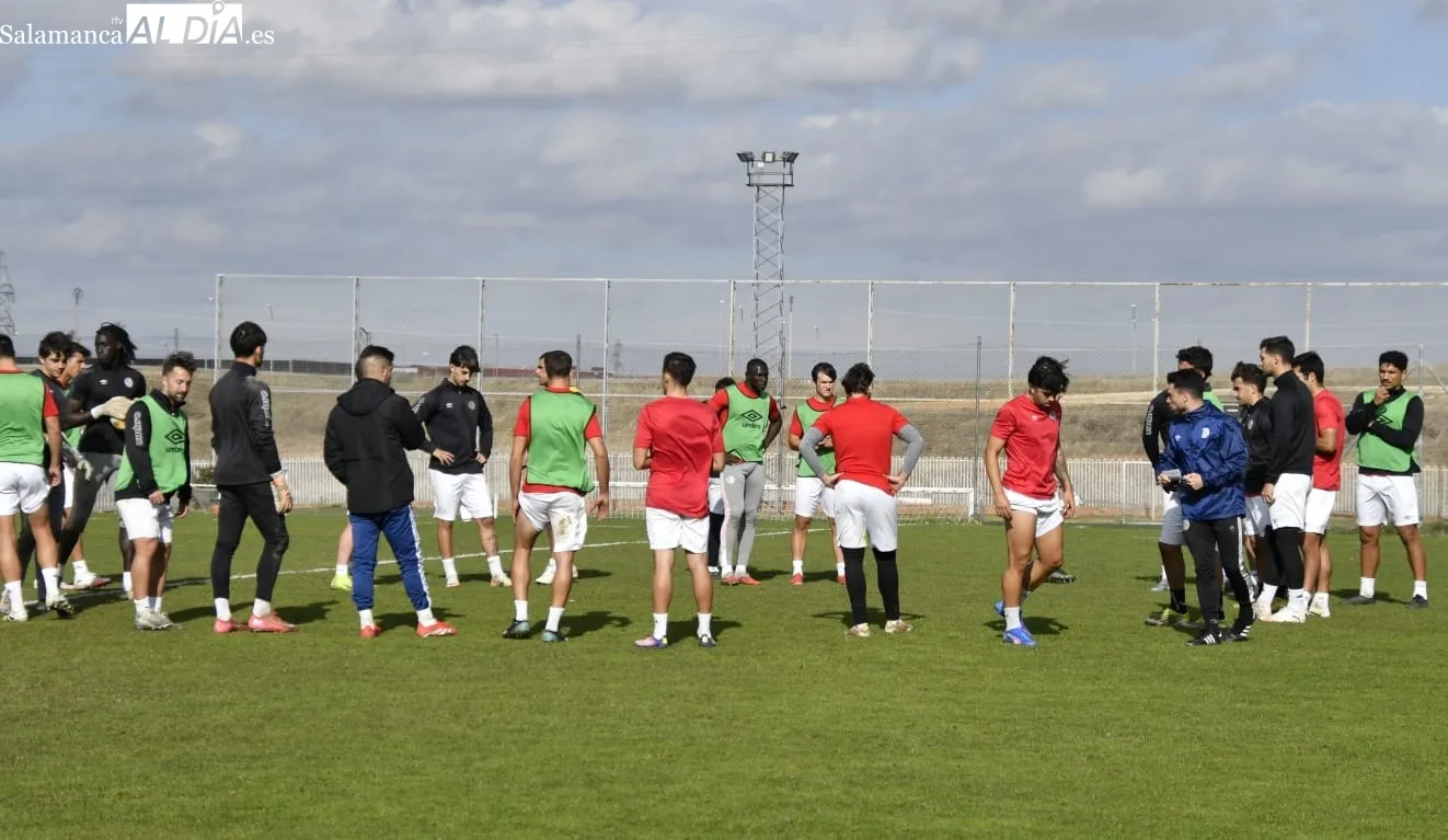 Sesión de entrenamiento del SALAMANCA UDS | FOTOS: SALAMANCArtvAL DÍA