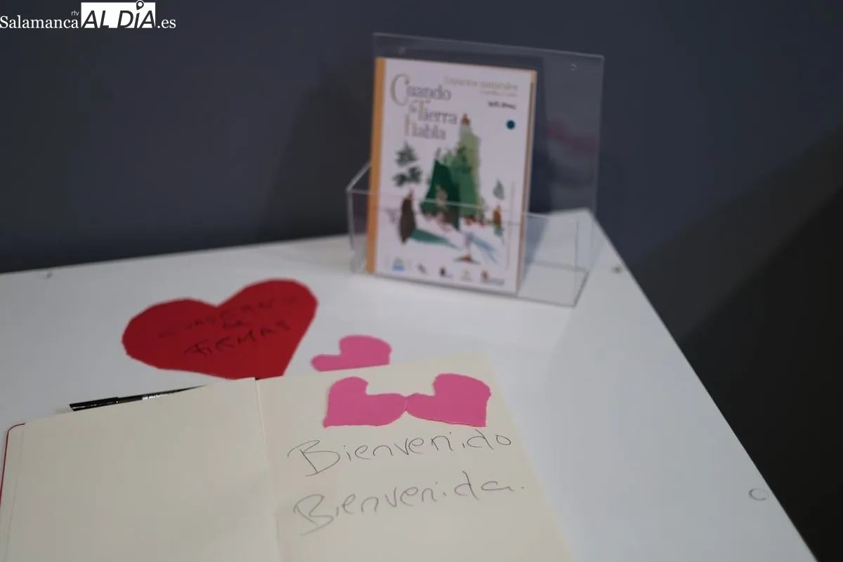 Foto 18 - FOTOS | Violeta Monreal inaugura su exposici&oacute;n "Cuando la Tierra Habla" en Salamanca