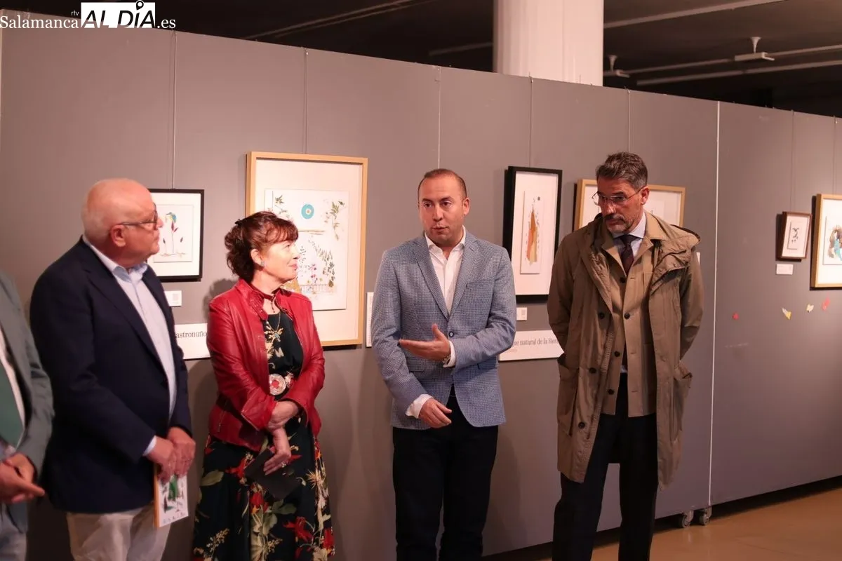 Foto 15 - FOTOS | Violeta Monreal inaugura su exposici&oacute;n "Cuando la Tierra Habla" en Salamanca