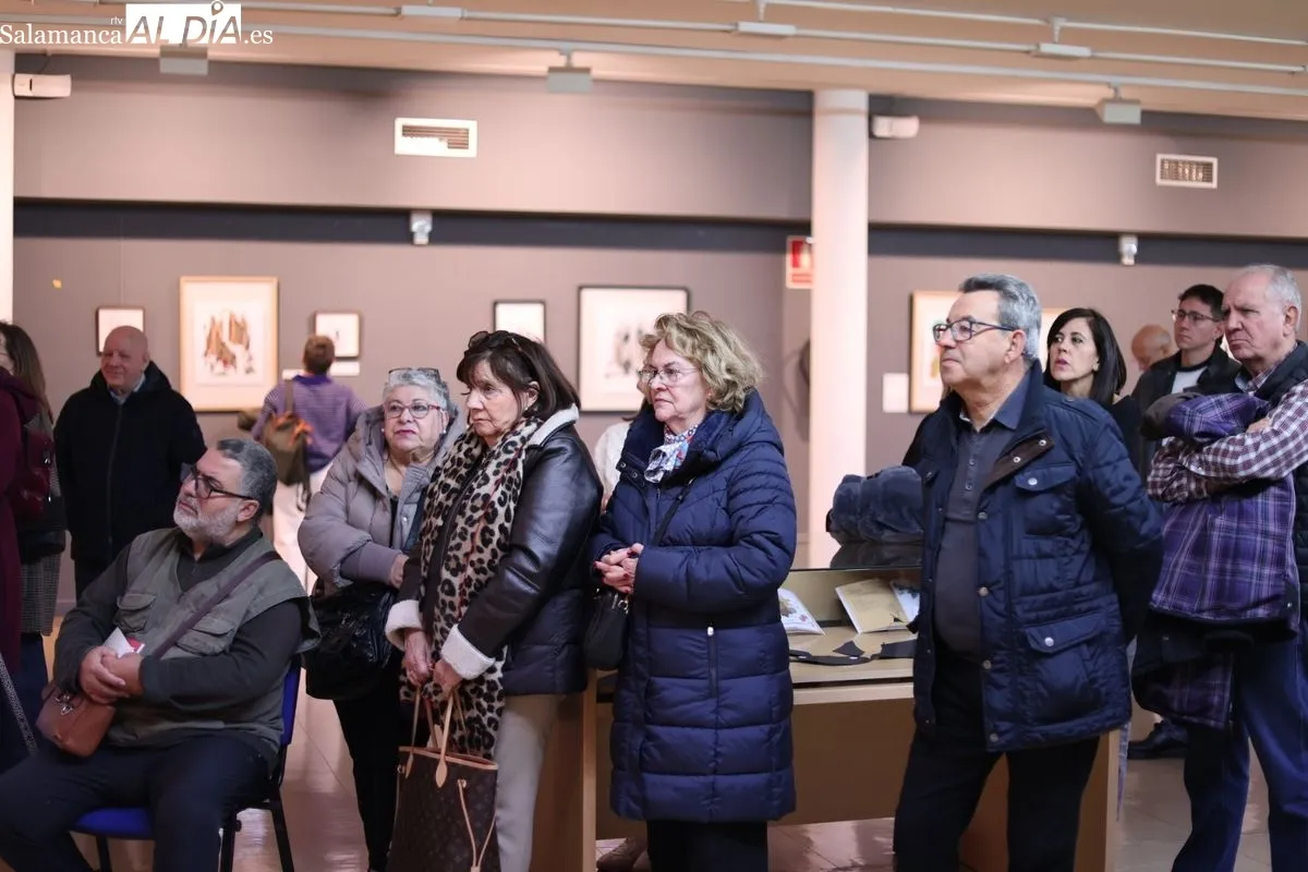 Foto 14 - FOTOS | Violeta Monreal inaugura su exposici&oacute;n "Cuando la Tierra Habla" en Salamanca
