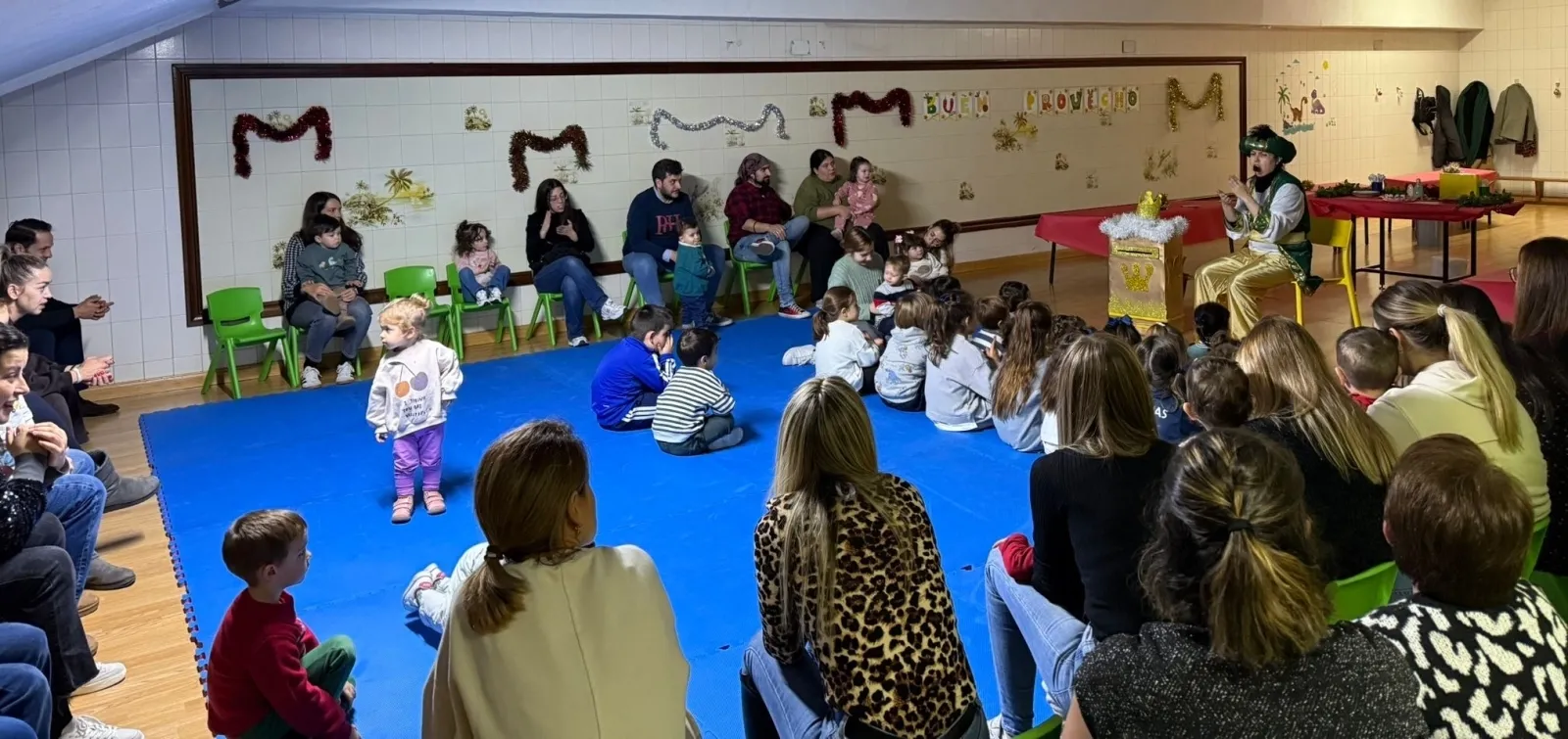 Foto 2 - El Colegio Sant&iacute;sima Trinidad celebra un taller de dulces para familias con ni&ntilde;os de 1 a 3 a&ntilde;os