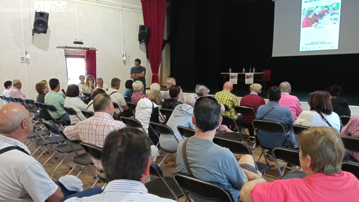 Asociaciones de Salamanca en el congreso de mayores rural