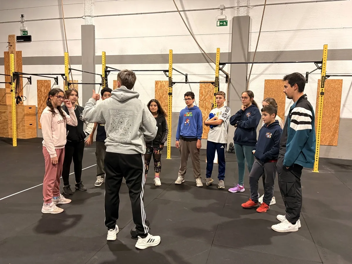 Foto 3 - FOTOS | La A. J. PRODESI fomenta el deporte y el trabajo en equipo entre la juventud salmantina con el 'IronRun'