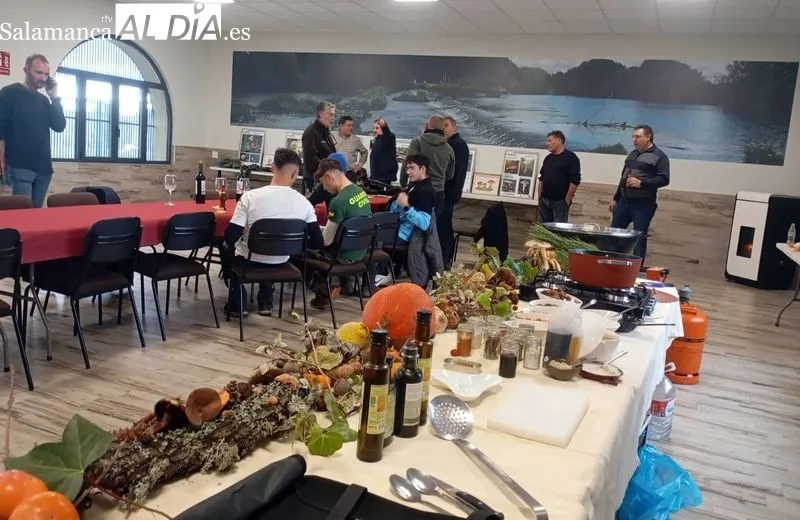 Foto 5 - Los garbanzos con n&iacute;scalos, broche de oro a la jornada micol&oacute;gica de Sieteiglesias