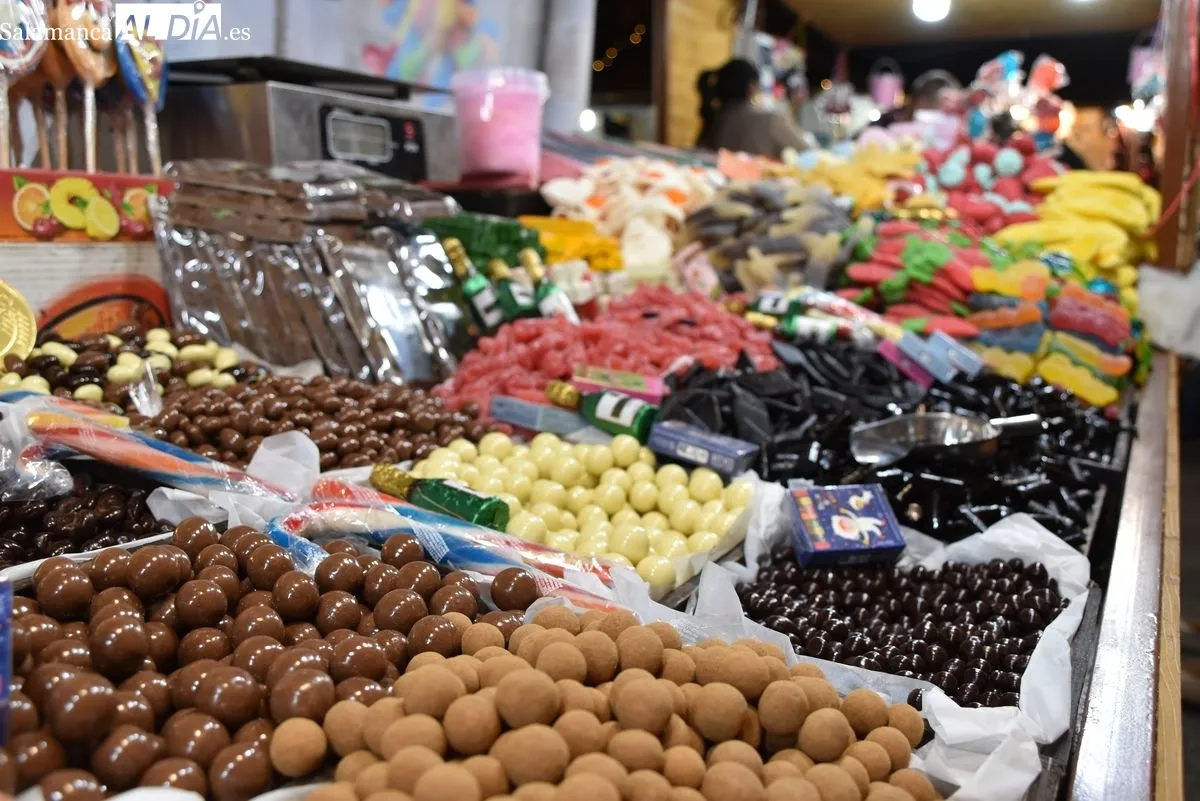 Apertura del mercadillo navideño en la Plaza de Anaya | Fotos: T.S