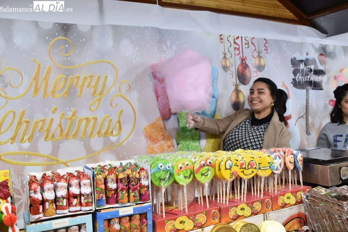 Apertura del mercadillo navideño en la Plaza de Anaya | Fotos: T.S