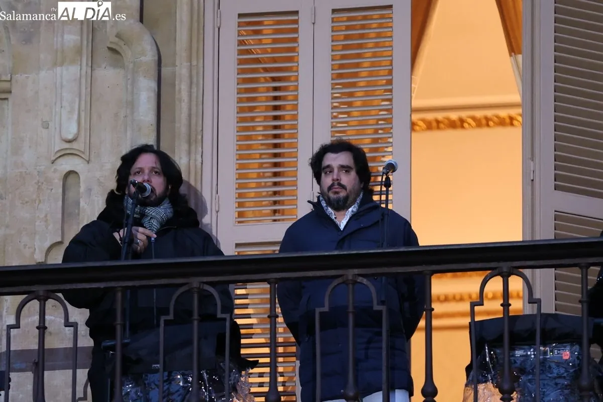Los villancicos del Sacromonte de 'Love Flamenco' traen el aire andaluz a la Plaza Mayor | FOTOS: David Sañudo 