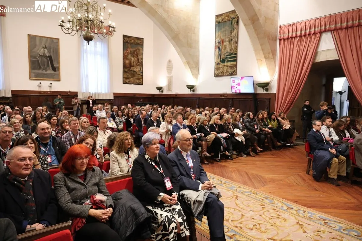 Alumni USAL da la bienvenida a los antiguos alumnos de las promociones de 1985, 1990 y 1995 | FOTOS: David Sañudo 