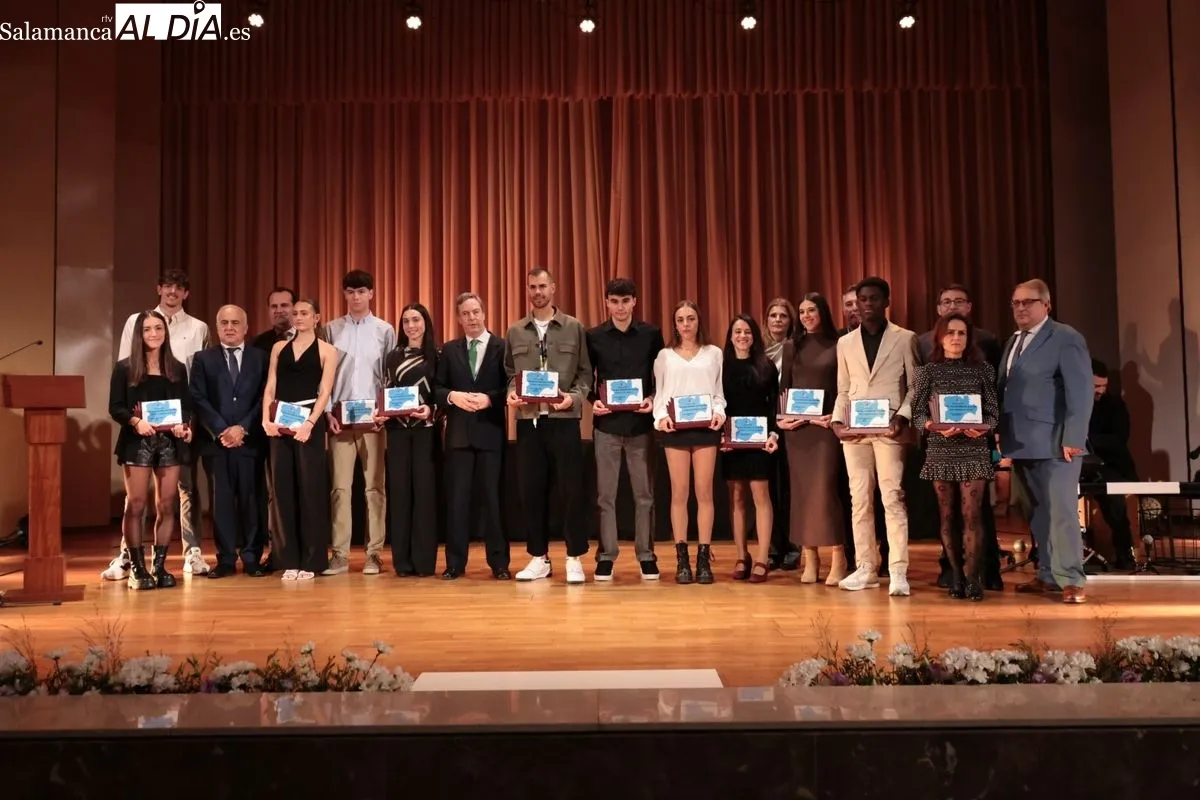 La Gala del Atletismo de Castilla y León premia en Santa Marta a los mejores de 2025: estos son los ganadores | FOTOS: David Sañudo 