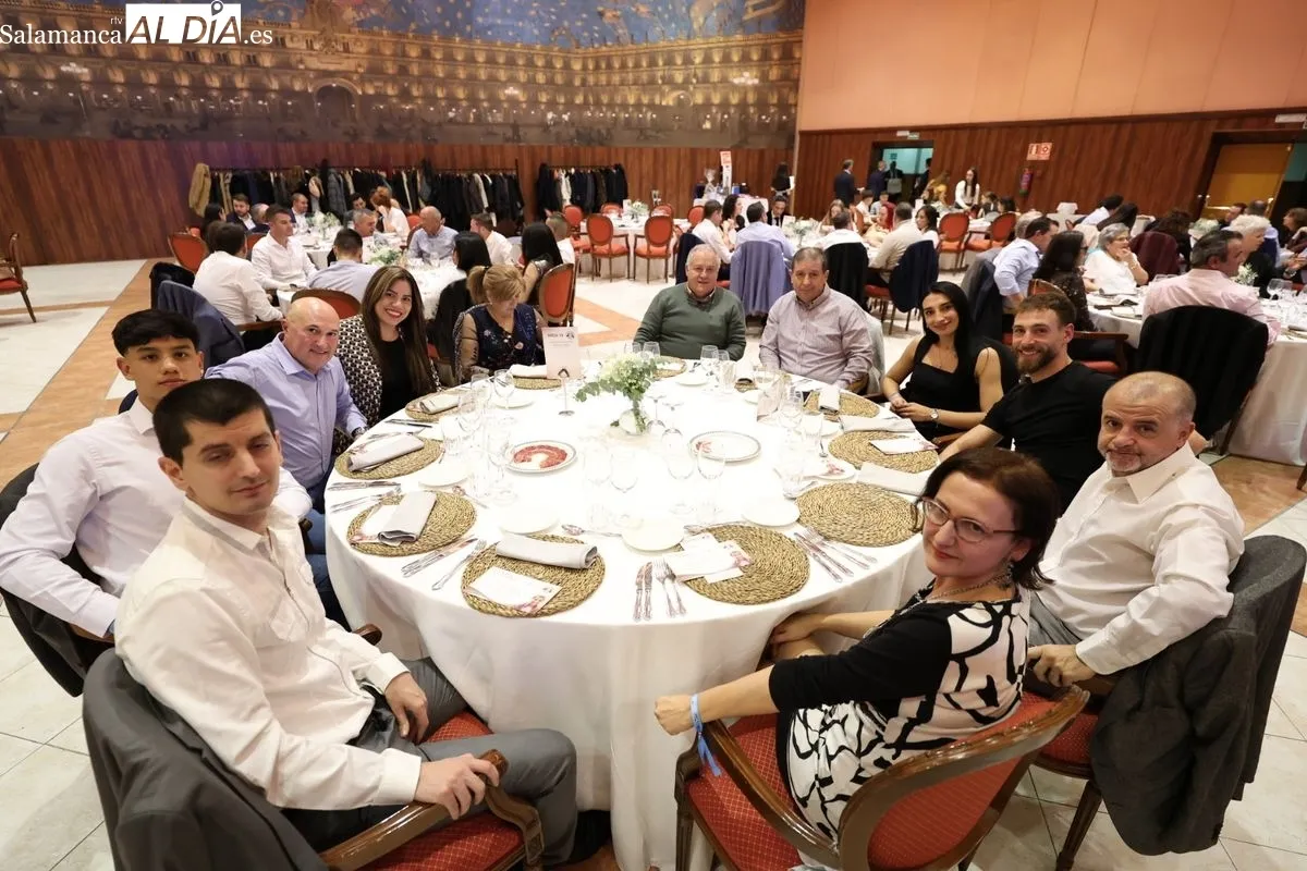 Éxito y muchas emociones en la I Cena Benéfica a favor de 'La Sonrisa de M4ría' | FOTOS: David Sañudo 
