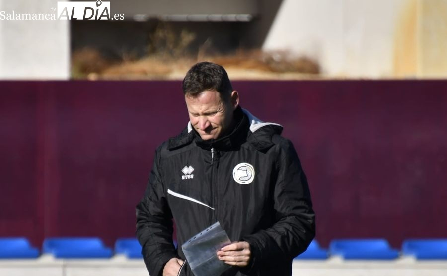 Mario Simón y el buen momento de Unionistas: Ni hace un mes íbamos a descender en diciembre, ni ahora podemos pensar en playoff