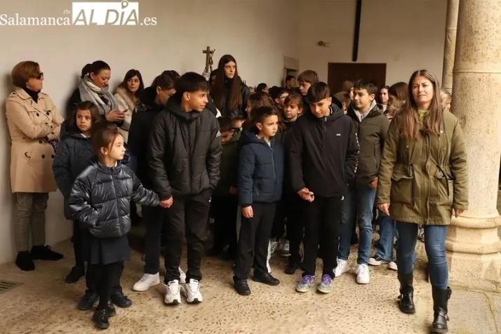 Ni la lluvia frena la fiesta patronal del Colegio Santa Isabel | Imagen 1