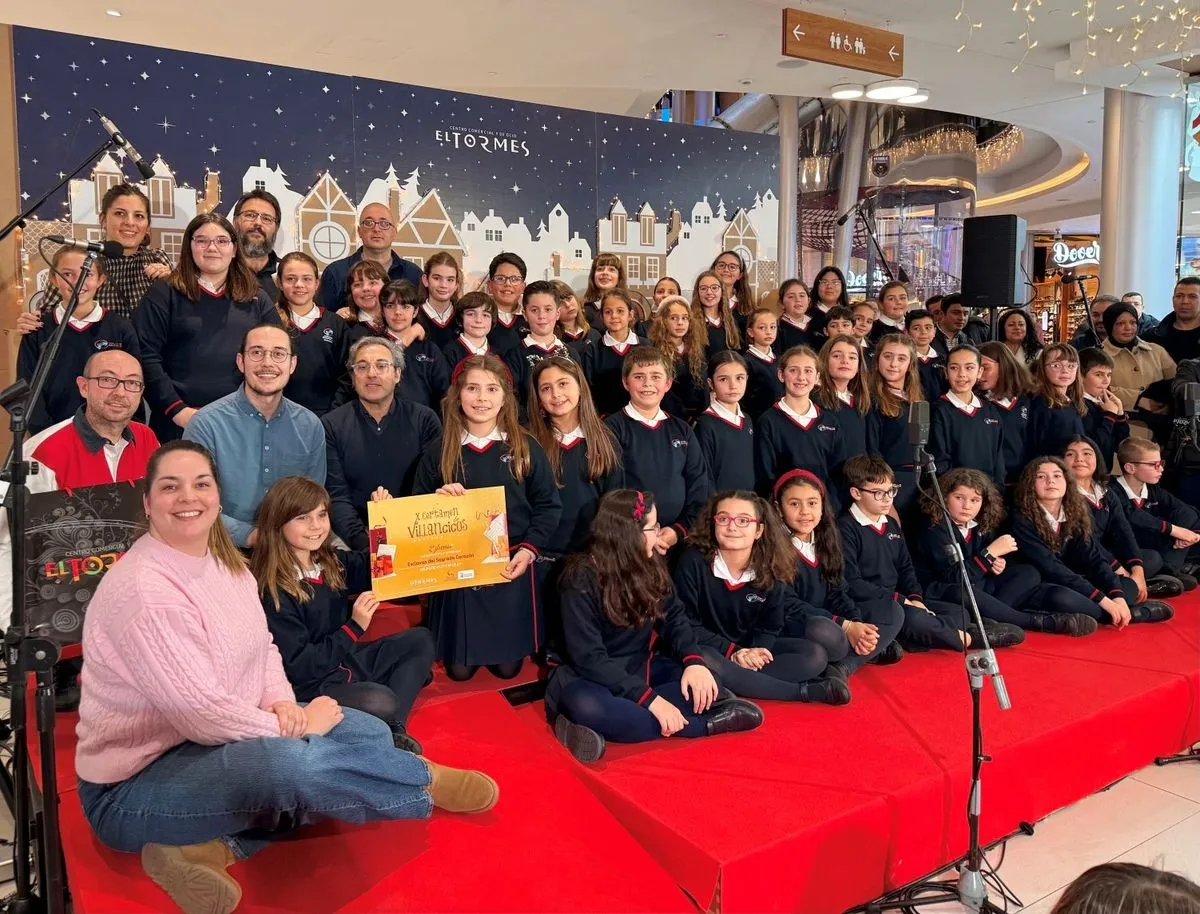 Foto 10 - FOTOS | El Tormes celebra la Navidad dando voz al talento musical escolar 