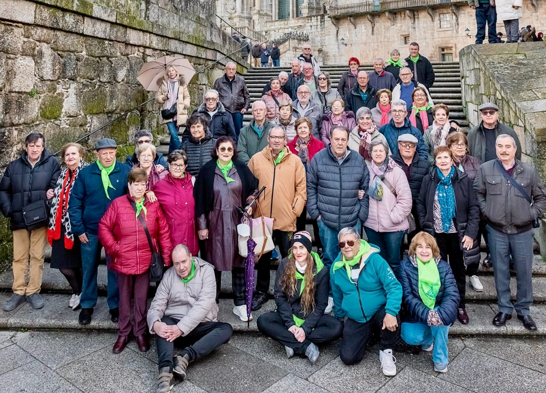 La Asociación San Miguel disfruta de un viaje cultural y festivo por Galicia