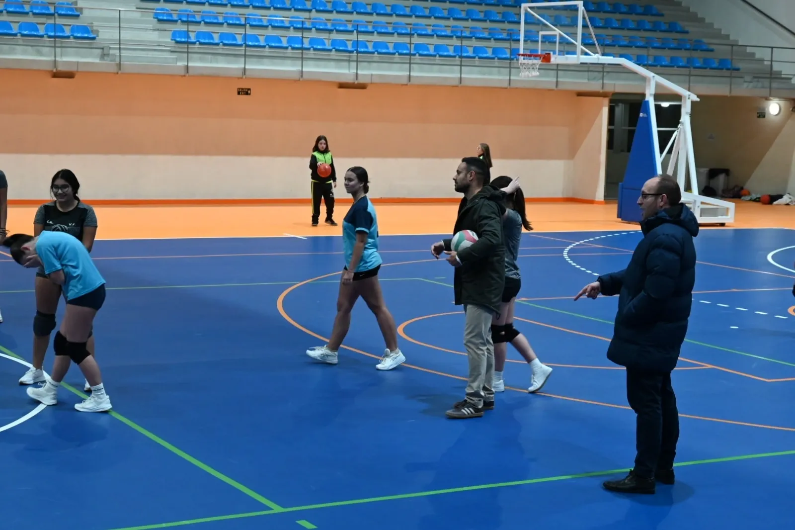 Foto 3 - Renovado el suelo del Pabell&oacute;n Eladio Jim&eacute;nez tras una inversi&oacute;n de 48.000 euros