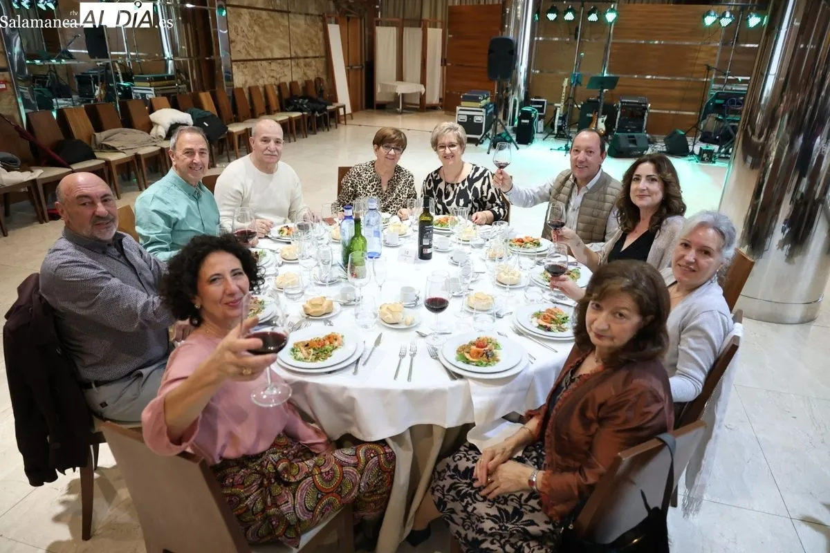 La Asociación de Mayores Iberdrola Salamanca ha celebrado este viernes su tradicional encuentro de confraternidad con motivo de las fechas navideñas. Foto de David Sañudo