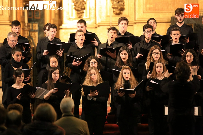 Concierto de Navidad USAL: el Coro del COSCYL en Salamanca