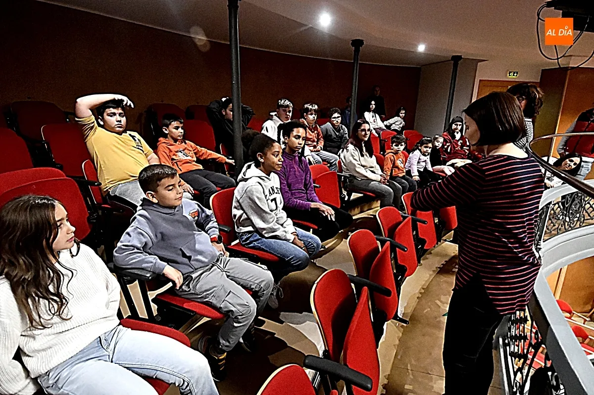 Niños del CRA Abadengo en la visita dinamizada 