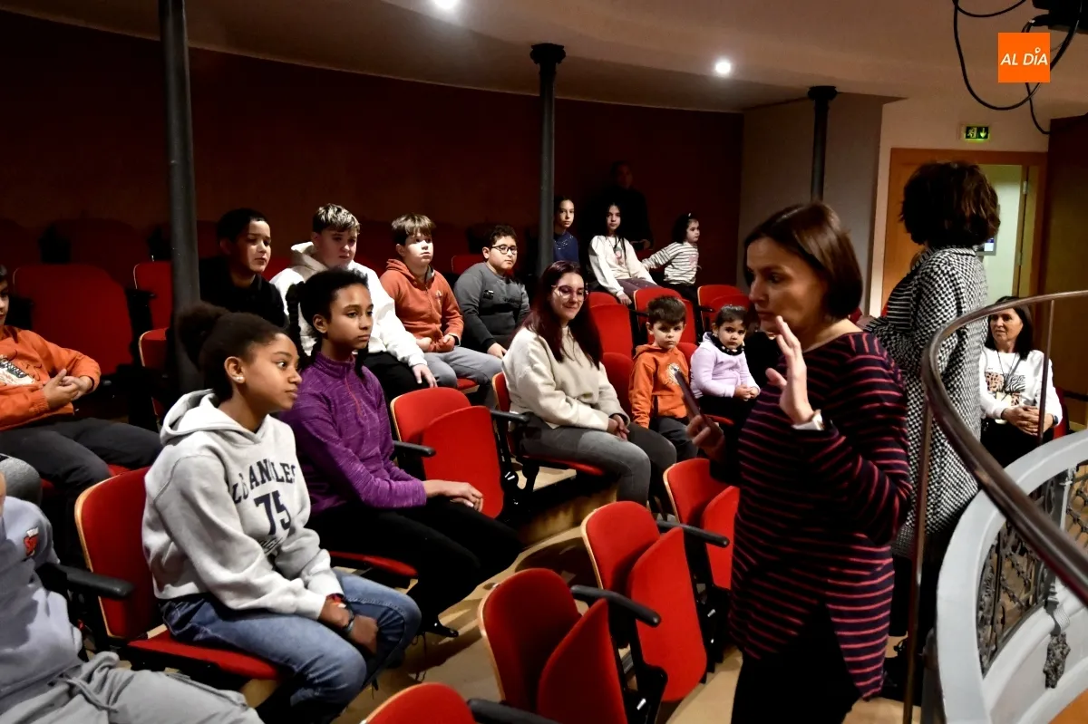Niños del CRA Abadengo en la visita dinamizada 