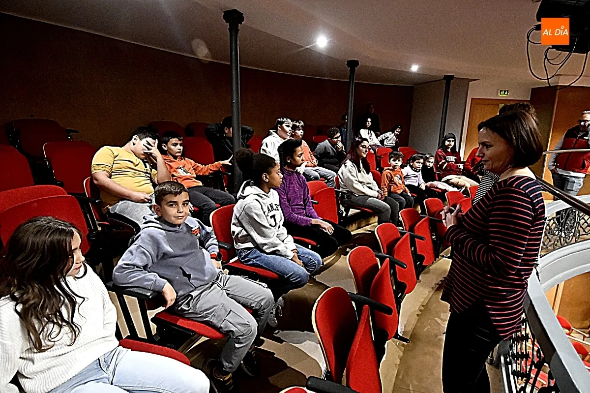 Niños del CRA Abadengo en la visita dinamizada 