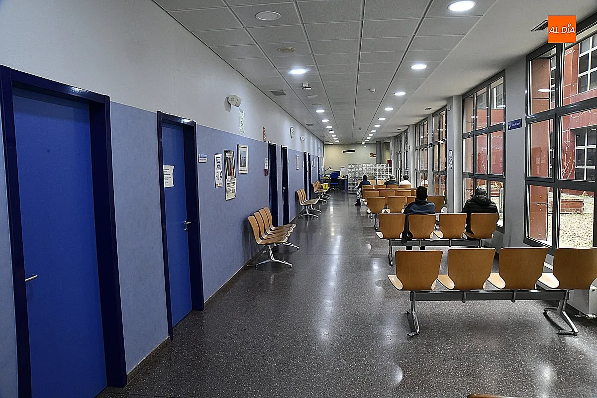 Foto 6 - El paro m&eacute;dico deja bajo m&iacute;nimos la asistencia en la comarca mirobrigense con servicios m&iacute;nimos garantizados