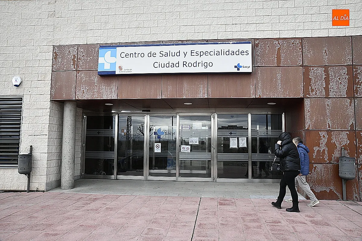Foto 4 - El paro m&eacute;dico deja bajo m&iacute;nimos la asistencia en la comarca mirobrigense con servicios m&iacute;nimos garantizados
