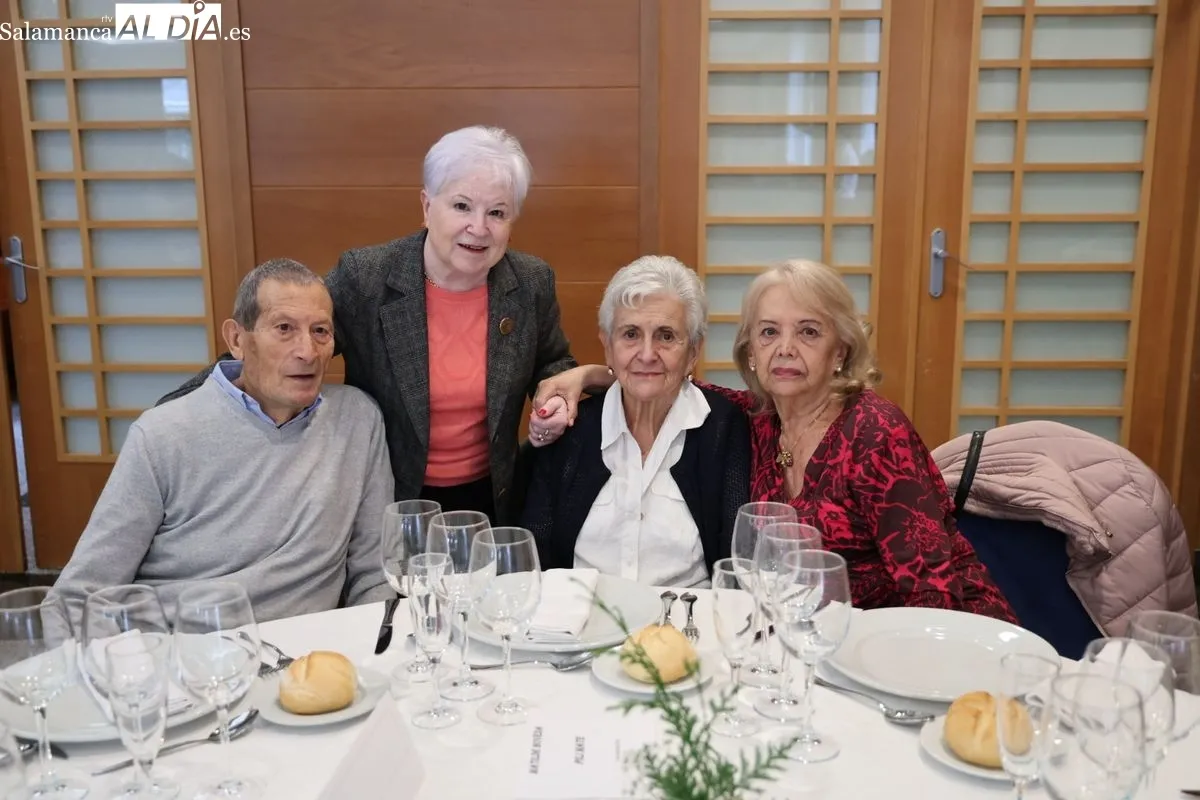 La Asociación de Mayores Telefónica celebra la Navidad | FOTOS: David Sañudo