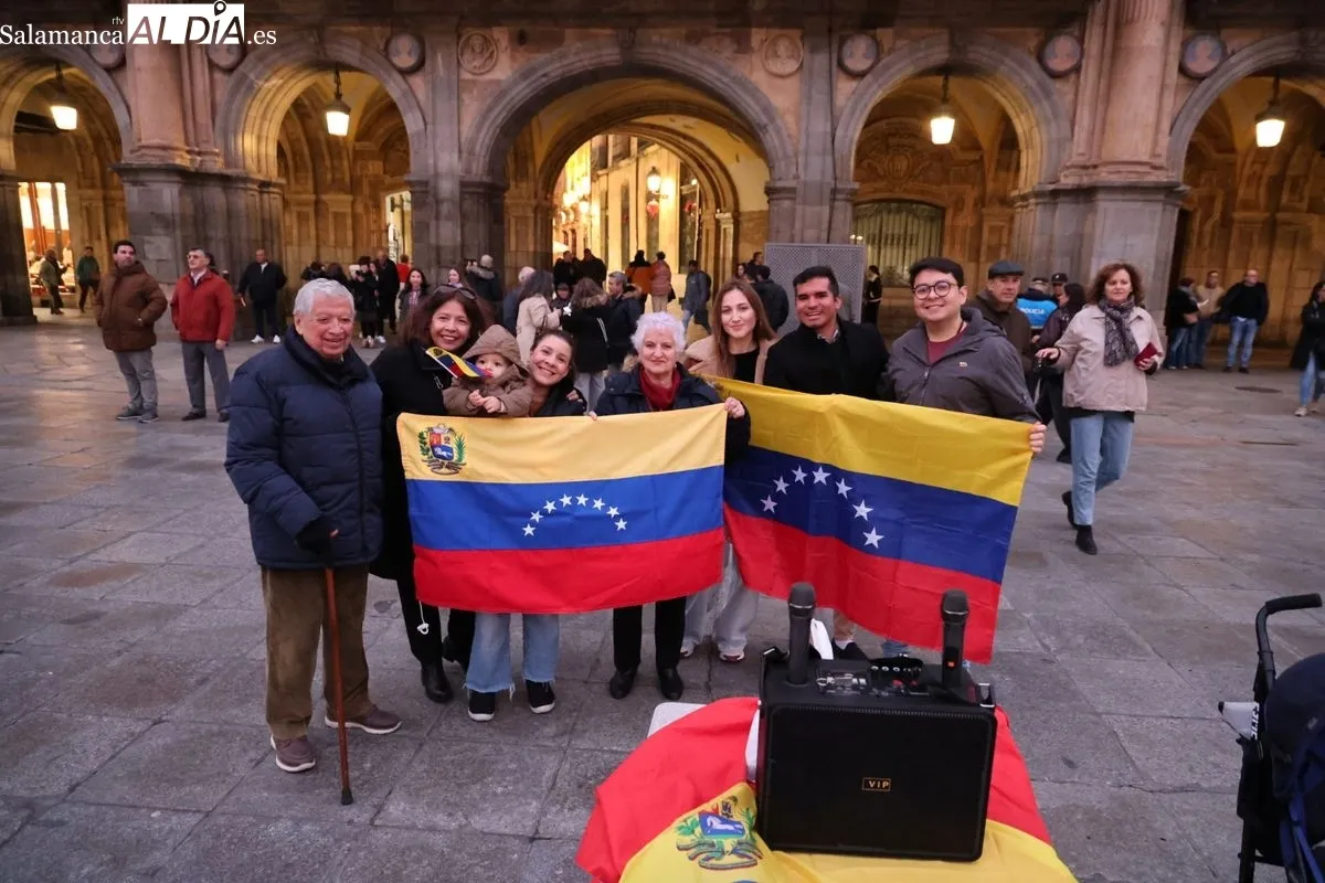 Concentración en la Plaza Mayor de Salamanca. Fotos: David Sañud