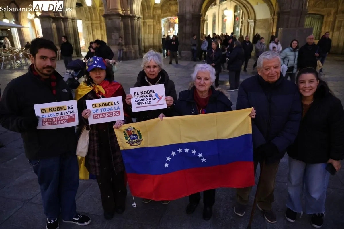 Concentración en la Plaza Mayor de Salamanca. Fotos: David Sañud