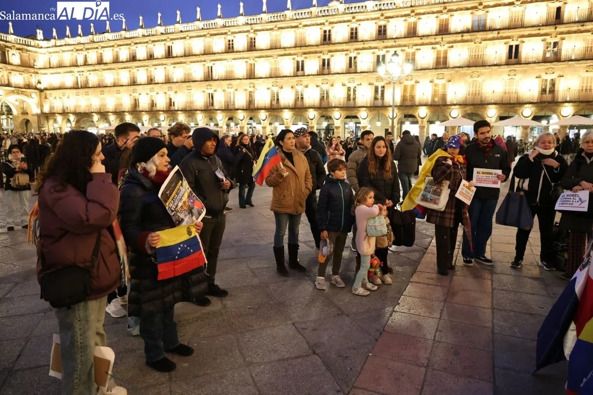 Concentración en la Plaza Mayor de Salamanca. Fotos: David Sañud