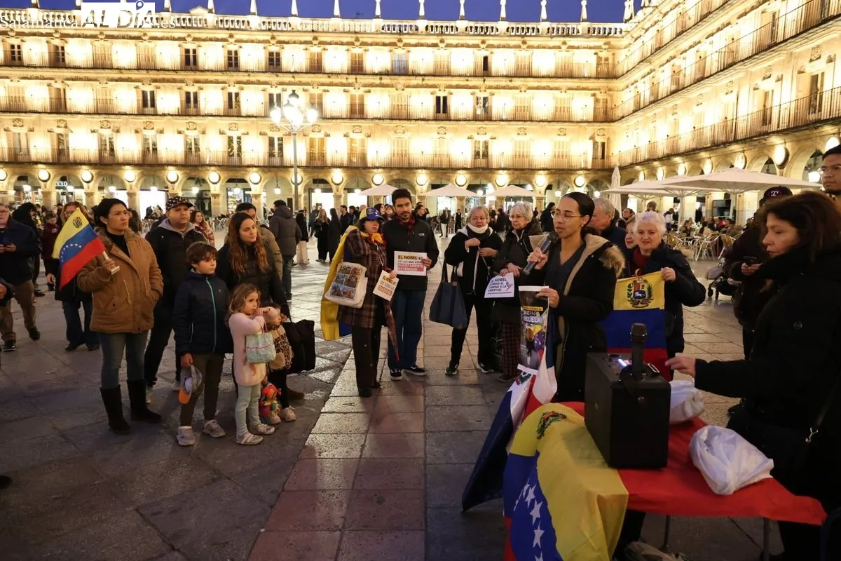 Concentración en la Plaza Mayor de Salamanca. Fotos: David Sañud