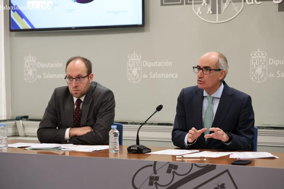 Javier Iglesias y Marcos Iglesias en la presentación de los Presupuestos | FOTOS: David Sañudo 